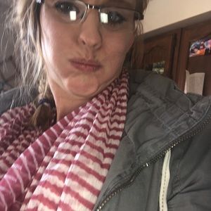 Meet your Posher, Hope